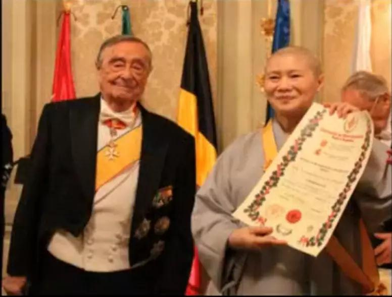 释證達教尊榮獲西班牙人道大十字勳章 【视频】-图片3