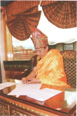 协庆寺俊麦白玛多杰仁波且礼赞祝贺南无羌佛-图片1