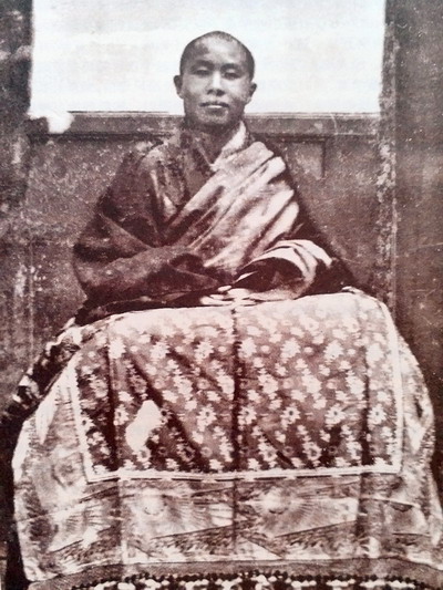 享誉世界的汉人拉然巴格西洛桑珍珠拜南无羌佛为师-图片2