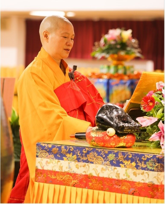 聖德 釋證達教尊主法 晴空飄降甘露落地不見  七月是亡魂喜慶月  苗栗西湖體育館舉辦兩天孝親報恩法會-图片3