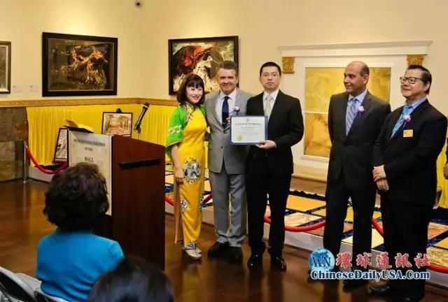 “名画家鱼展厅”亮相洛杉矶 填补北美水墨画展空白-图片11