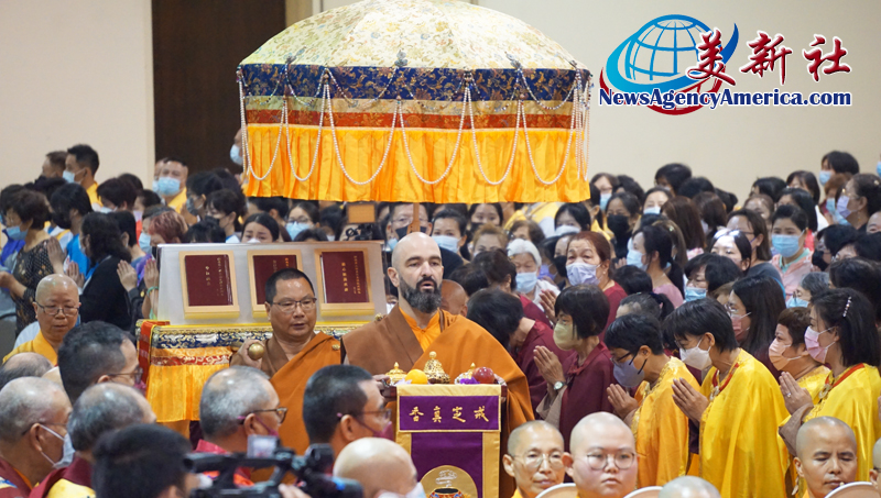 恭迎《南无第三世多杰羌佛经藏总集》圣典法会 在洛杉矶盛大举行-图片4