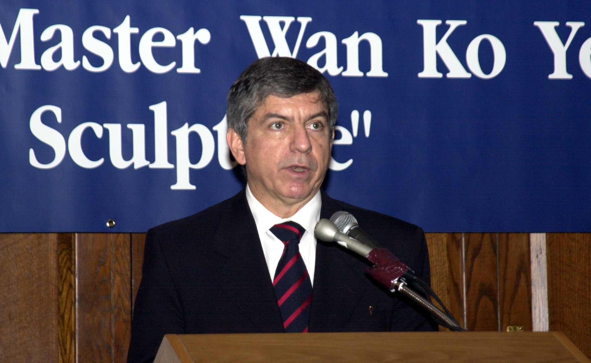 美洲国家组织举办义云高大师韵雕作品展-图片4