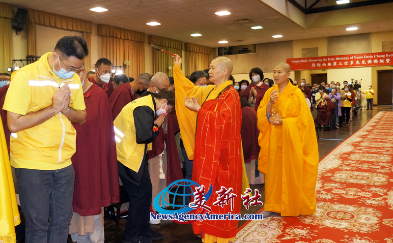 恭迎《南无第三世多杰羌佛经藏总集》圣典法会 在洛杉矶盛大举行-图片14