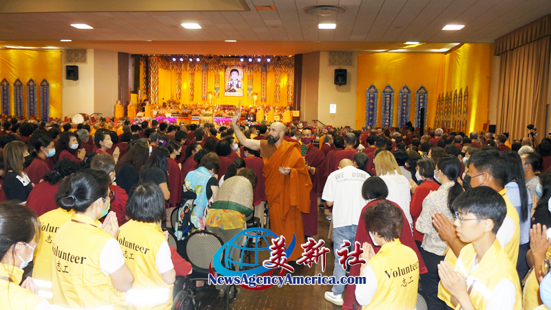 恭迎《南无第三世多杰羌佛经藏总集》圣典法会 在洛杉矶盛大举行-图片12