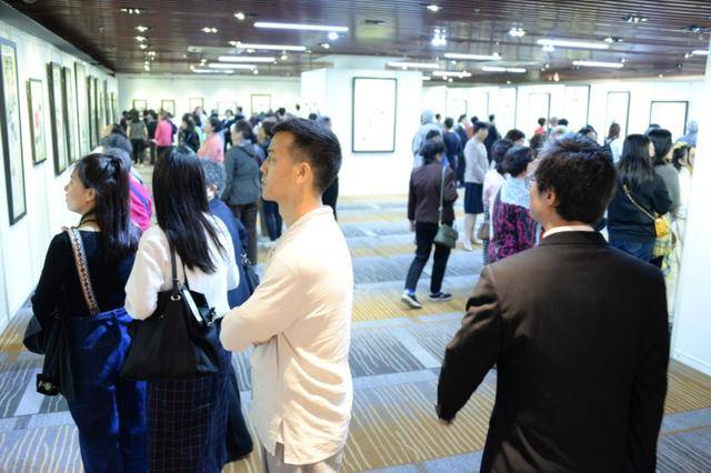 “玉花寿之王博士艺术作品展”造成轰动-图片2